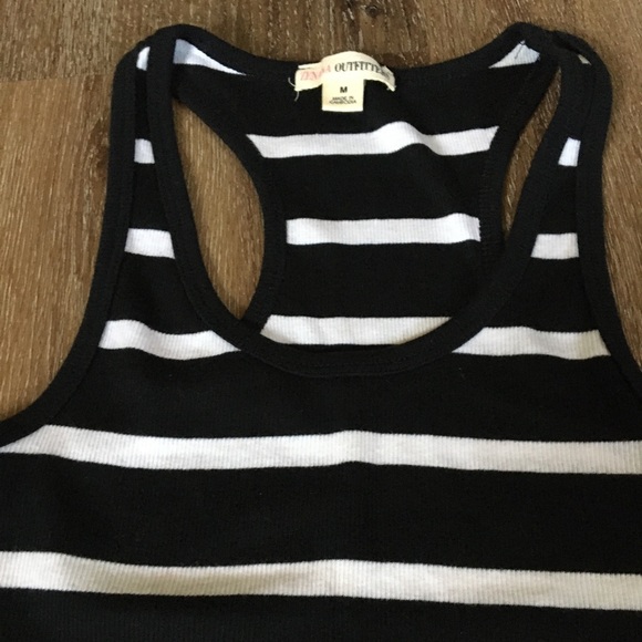 Black & white striped ribbed crop top - Picture 2 of 4